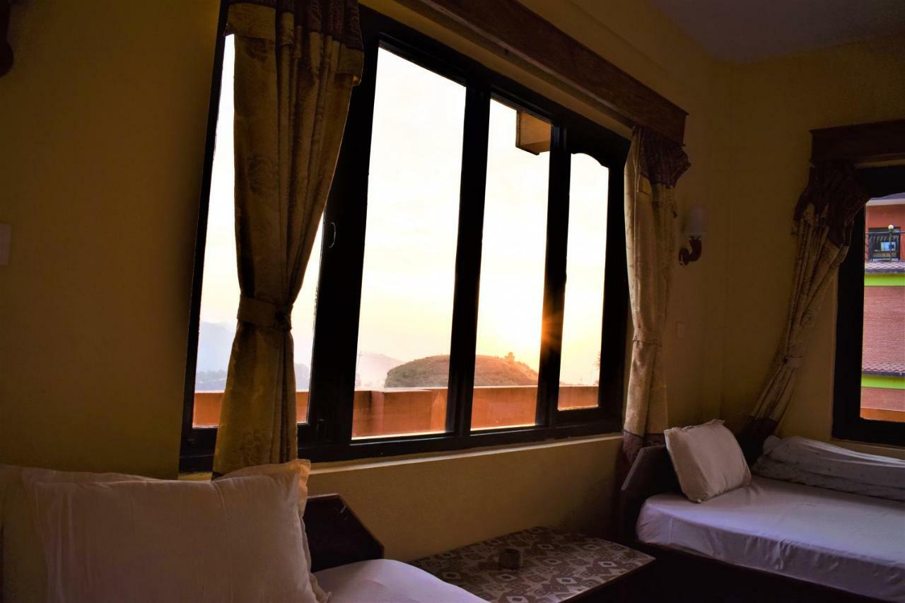Berg House Cafe And Hotel Nagarkot Eksteriør billede